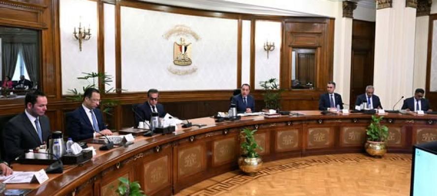 رئيس الوزراء يتابع موقف منظومة كارت الخدمات الحكومية الموحد