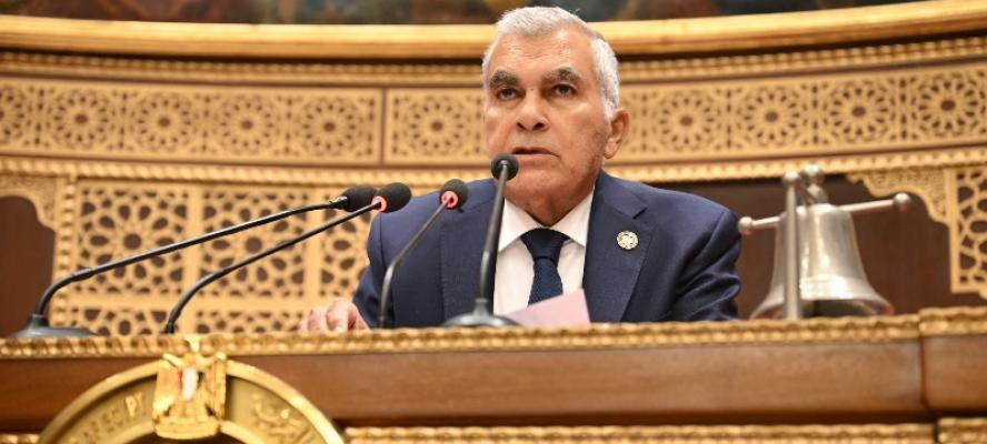 رئيس مجلس الشيوخ يهنئ المصريين بالعام الهجري الجديد ويشيد بأداء المنتخب الوطني في كأس العالم