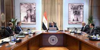 رئيس الوزراء يعقد اجتماعاً لبحث التوسع في إنشاء عدد من محطات الثروة... رئيس الوزراء يعقد اجتماعاً لبحث التوسع في إنشاء عدد من محطات الثروة الحيوانية الحديثة
