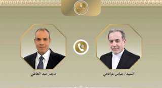وزير الخارجية يبحث مع نظيره الإيراني التطورات الإقليمية