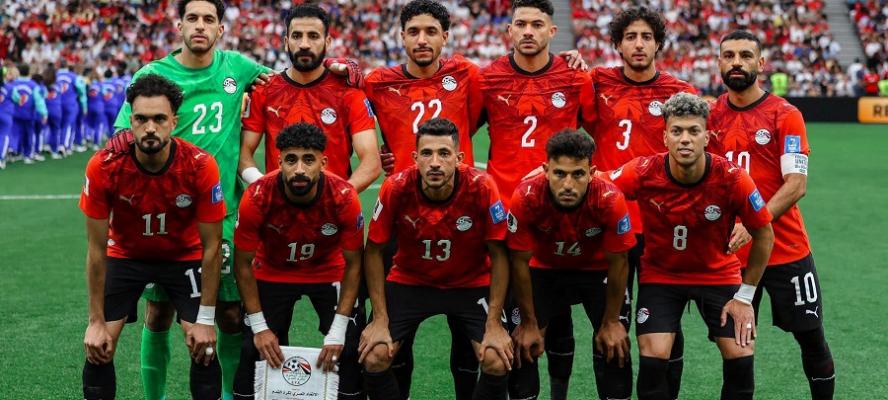 منتخب مصر بالقميص الأحمر والأرجنتين بالزي التقليدي في دور الـ16 بكأس العالم