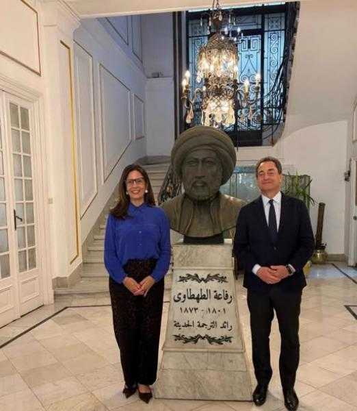 وزيرة الثقافة تلتقي السفير الفرنسي بالقاهرة لوضع آليات تنفيذية لمخرجات جولة مباحثات باريس المشتركة
