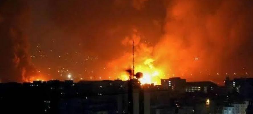 وكالة مهر الإيرانية: سماع دوى انفجارات فى بوشهر