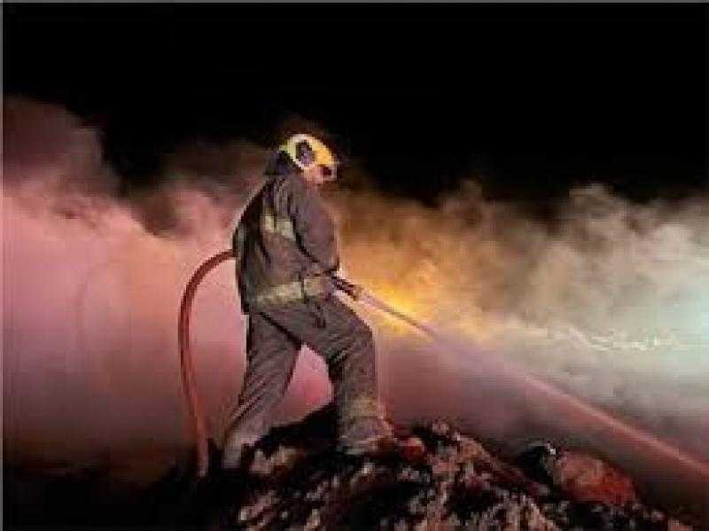 الكويت: إصابات بين رجال الإطفاء وعمال فى حرائق اندلعت عقب ضربات إيرانية