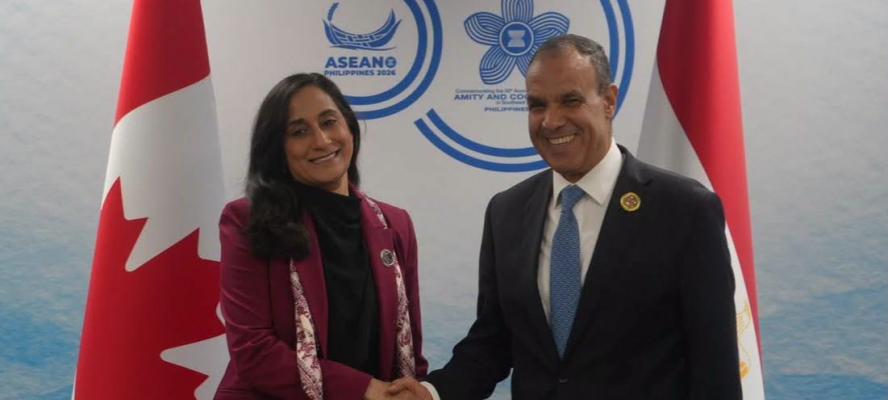 وزير الخارجية يلتقي وزيرة خارجية كندا ويبحثان سبل تعزيز العلاقات الاقتصادية والتجارية والاستثمارية بين البلدين