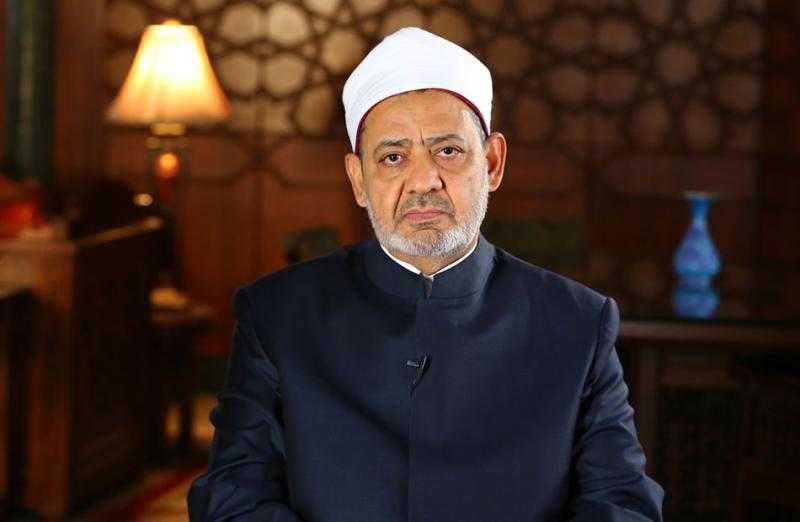 شيخ الأزهر يُهنئ أوائل الثانوية الأزهرية هاتفيًّا.. ويؤكد: وطنكم يعقد عليكم الآمال للنهوض بمستقبل أمتكم