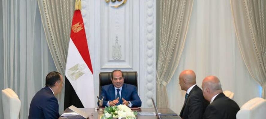 الرئيس السيسى يجتمع برئيس الوزراء ووزير التربية والتعليم