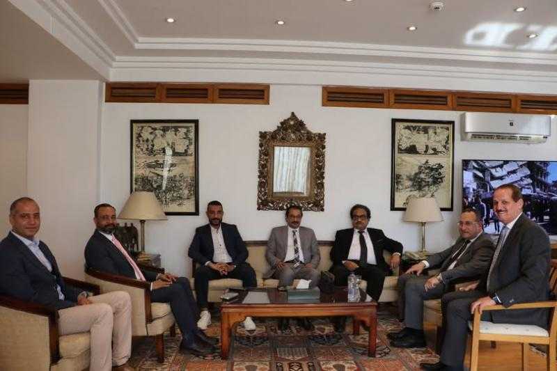 وزير التعليم العالي والبحث العلمي القائم بأعمال وزير الثقافة يلتقي رئيس اتحاد الناشرين المصريين لبحث سبل تعزيز التعاون