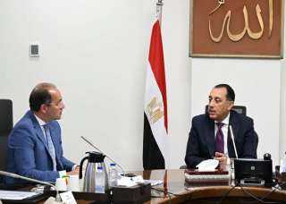 رئيس الوزراء يُتابع مع وزير المالية عددا من ملفات العمل