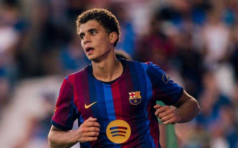 المدير الفني لفريق برشلونة  يُشيد بحمزة عبد الكريم بعد تألقه مع برشلونة