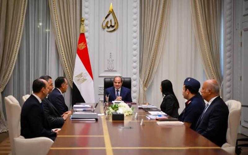 الرئيس السيسى يؤكد على ضرورة مواصلة الاهتمام بالمواطنين الأشد فقرًا