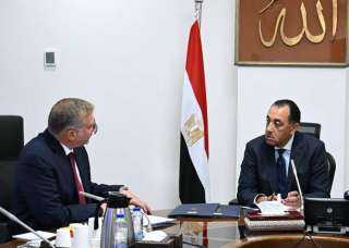 رئيس الوزراء يتابع مع وزير البترول عدداً من ملفات العمل رئيس الوزراء يتابع مع وزير البترول عدداً من ملفات العمل
