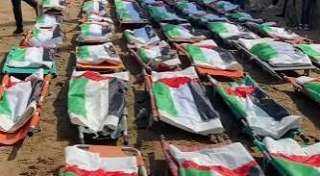 غزة تودع 112 شهيدًا في أكبر جنازة جماعية منذ بدء الحرب