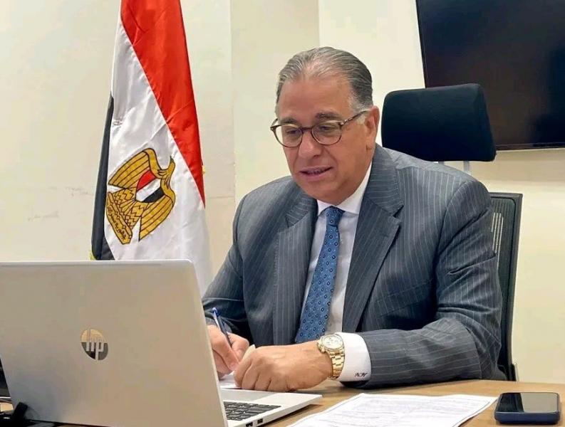 المصريون بالخارج يؤكدون دعمهم الكامل للسياسة العامة للدولة لتحقيق التنمية الشاملة وبناء الجمهورية الجديدة