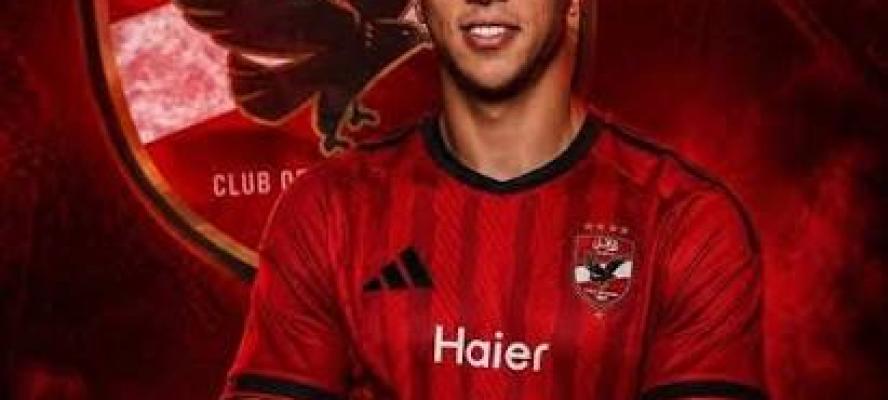 إمام عاشور يمدد تعاقده مع الأهلي لـ2030 مقابل 25 مليونا سنويا