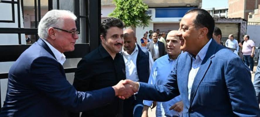 رئيس الوزراء يفتتح ويتفقد عددا من المشروعات الخدمية والتنموية بمحافظة الغربية