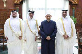 شيخ الأزهر لـ السفير القطري بالقاهرة: الأزهر على استعداد لتدريب الأئمة والوعاظ القطريين بأكاديمية الأزهر العالمية