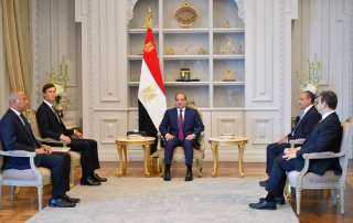 الرئيس السيسي يستقبل جاريد كوشنر بمدينة العلمين