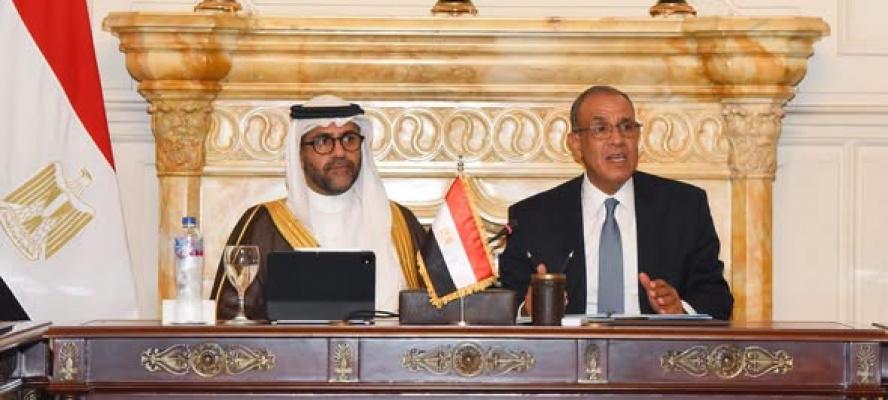 وزير الخارجية يعقد جلسة موسعة مع ممثلي القطاع الخاص بحضور رئيس مجلس إدارة المصرف العربي للتنمية الاقتصادية في أفريقيا