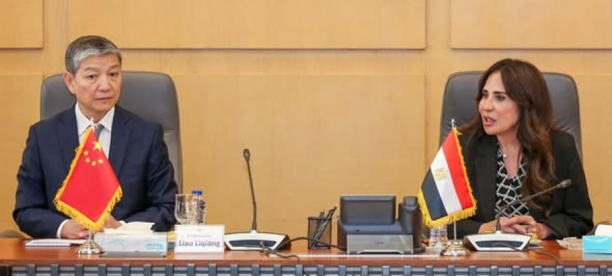 وزيرة الإسكان تلتقي السفير الصيني بالقاهرة لبحث تعزيز ملفات التعاون المشترك في مجالات الإسكان والتنمية العمرانية