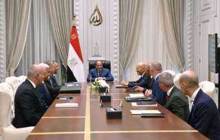 الرئيس السيسي يستقبل الرئيس التنفيذي لشركة ”إيني” الإيطالية