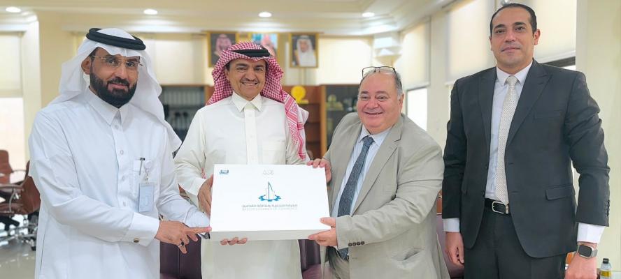 القنصل المصري ياسر هاشم في القصيم يبحث مطالب المصريين ويعزز فرص الاستثمار المشترك مع المستثمرين السعوديين
