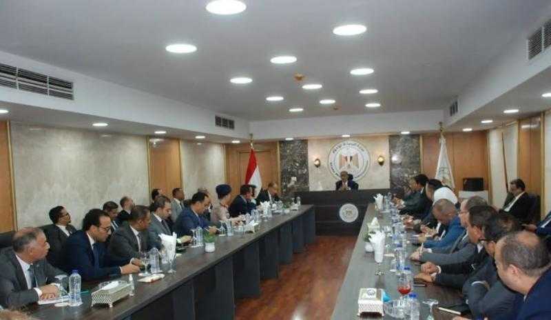 وزير الدولة للإعلام في لقاء مع المتحدثين والمستشارين الإعلاميين بالوزارات