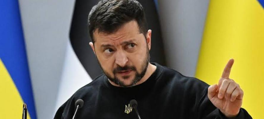 زيلينسكي: أوكرانيا مستعدة لوقف الهجمات على موسكو حتى الإثنين