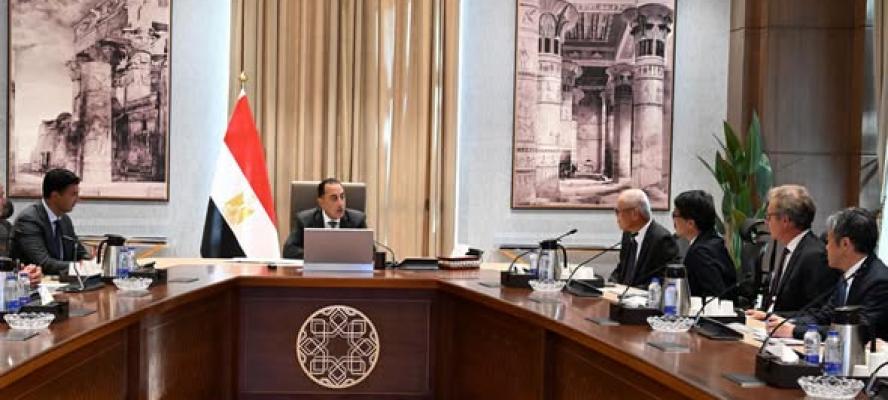 رئيس الوزراء يلتقي الرئيس والمدير التنفيذي لمجموعة ”تويوتا تسوشو” اليابانية