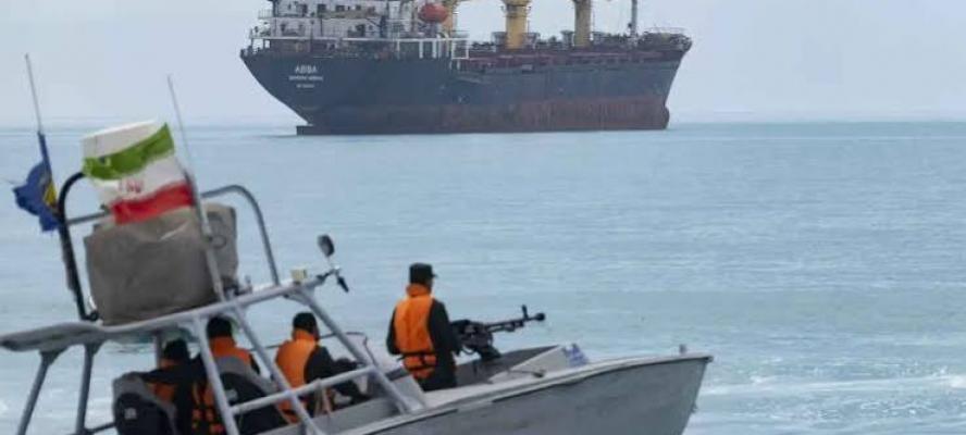 الحرس الثورى يستهدف سفينتين أمريكيتين ردا على تدمير 5 ناقلات نفط إيرانية