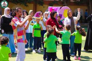 عام دراسي جديد في «العمران للغات».. أنشطة للطلاب تجمع بين التعلم والإبداع والتكنولوجيا