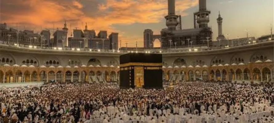 مصر تدين محاولة استهداف مكة المكرمة