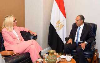 وزير الخارجية يلتقي مع السيدة سيجريد كاج نائبة رئيس وزراء هولندا السابقة