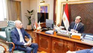 وزير العمل يلتقي السفير المصري الجديد لدى لبنان لبحث ملفات التعاون المشترك وأوضاع العمالة المصرية