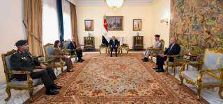 الرئيس السيسي يؤكد أهمية التعاون الثلاثي القائم بين مصر واليونان وقبرص لمواجهة... الرئيس السيسي يؤكد أهمية التعاون الثلاثي القائم بين مصر واليونان وقبرص لمواجهة التحديات المشتركة