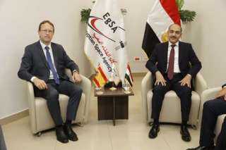 الرئيس التنفيذي لوكالة الفضاء المصرية يستقبل السفير الإسباني لبحث سبل التعاون المشترك الرئيس التنفيذي لوكالة الفضاء المصرية يستقبل السفير الإسباني لبحث سبل التعاون المشترك