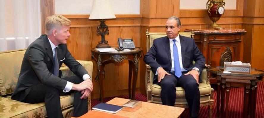 وزير الخارجية يبحث مع المبعوث الخاص للأمين العام للأمم المتحدة لليمن آخر تطورات الأوضاع في اليمن