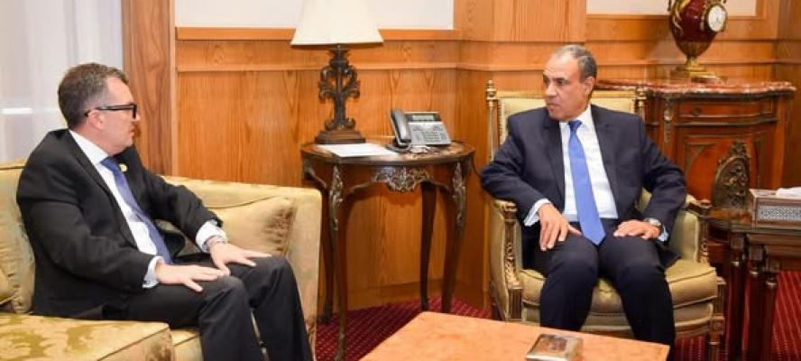 وزير الخارجية يستقبل وزير التخطيط والتنمية الاقتصادية
