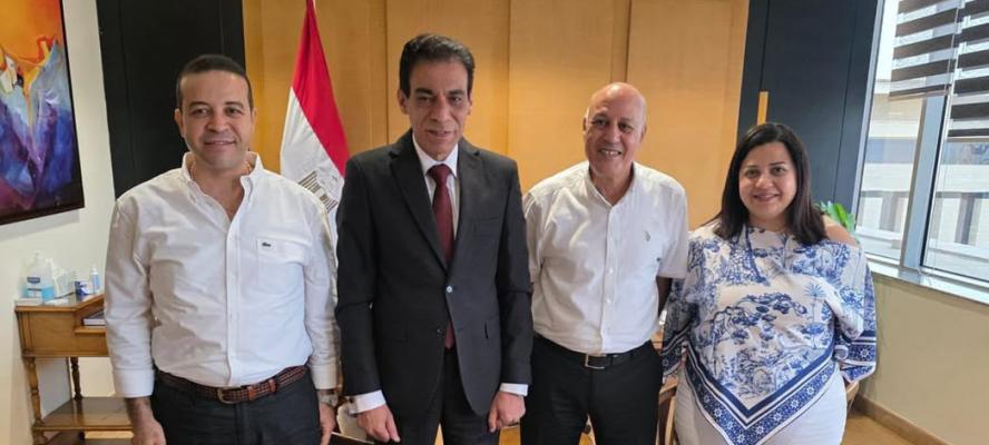 وزارة الخارجية تنجح في الإفراج عن مواطن مصري كان محتجزاً في المالديف وتسهل عودته إلى أرض الوطن