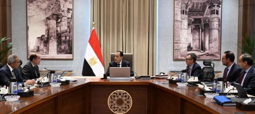 رئيس الوزراء يتابع مستجدات إعداد برنامج التحول الاقتصادي الوطني