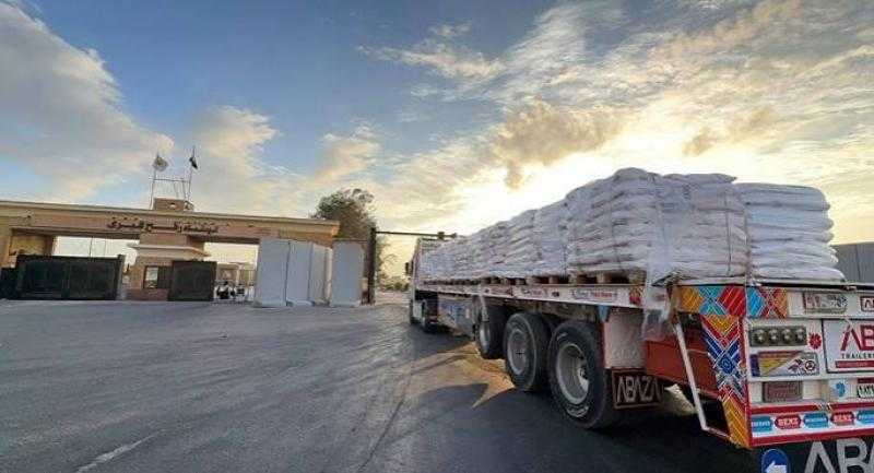 الهلال الأحمر: قافلة ”زاد العزة” الـ 293 تتضمن أكثر من 3,289 طن مساعدات لدعم الأشقاء الفلسطينيين