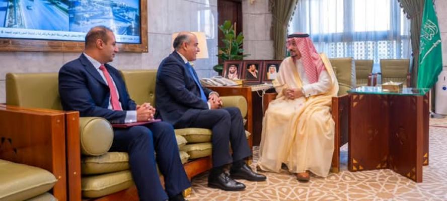 أمير منطقة الرياض يستقبل سفير جمهورية مصر العربية لدى المملكة