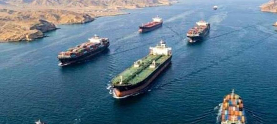 التلفزيون الإيرانى: توقف حركة السفن فى مضيق هرمز بشكل كامل