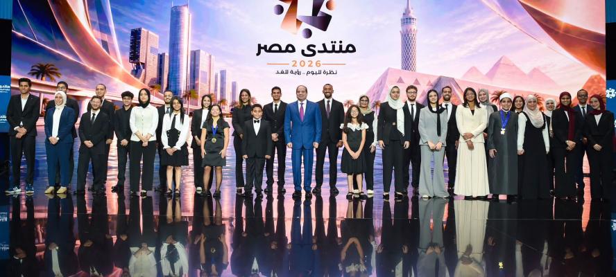 رئيس الوزراء يتوجه بالشكر لفرق العمل المُنظمة لـ ”منتدى مصر 2026”