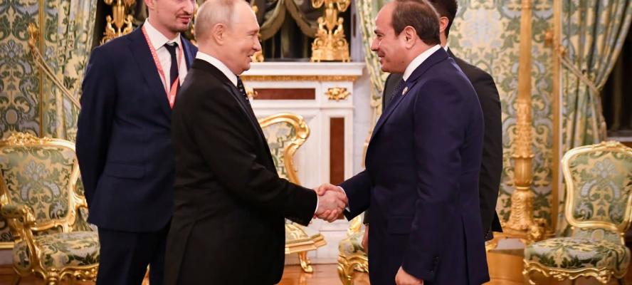 بوتين يثمن الدور المصري المحوري.. ويؤكد حرص روسيا على تكثيف التشاور والتنسيق السياسي مع مصر