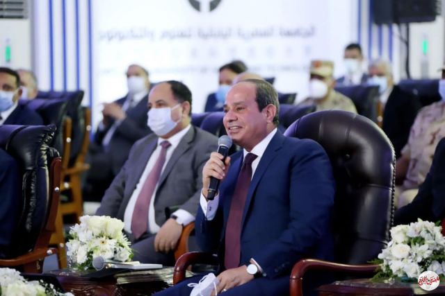 السيسي: نشر الأخبار الكاذبة والتشكيك في الدولة المصرية يرقى لمستوى الخيانة والتآمر