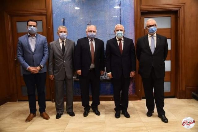 محافظ بورسعيد يستقبل سفير إيطاليا لمناقشة تحويل القنصلية الإيطالية لمستشفى