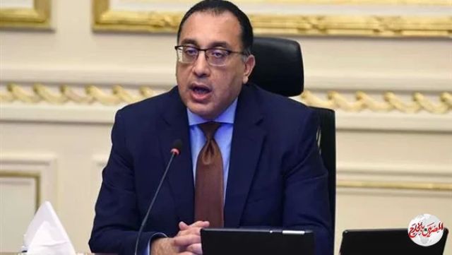 رئيس الوزراء يناقش خطة تطوير وإعادة هيكلة المكاتب الفنية المصرية بالخارج