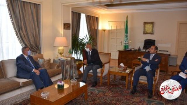 أبو الغيط يؤكد أهمية الإسراع بتشكيل حكومة جديدة في لبنان