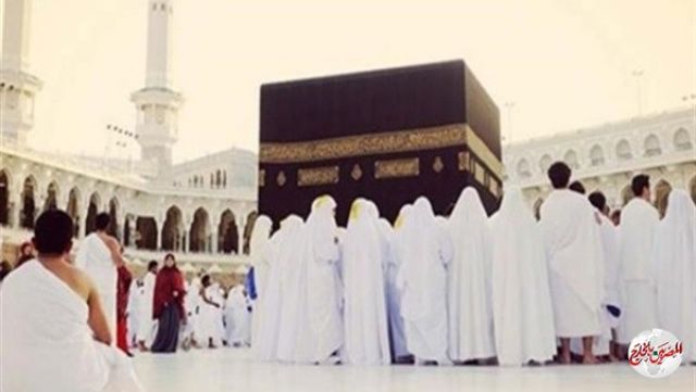 "وكالات": السعودية تقرر فتح باب العمرة